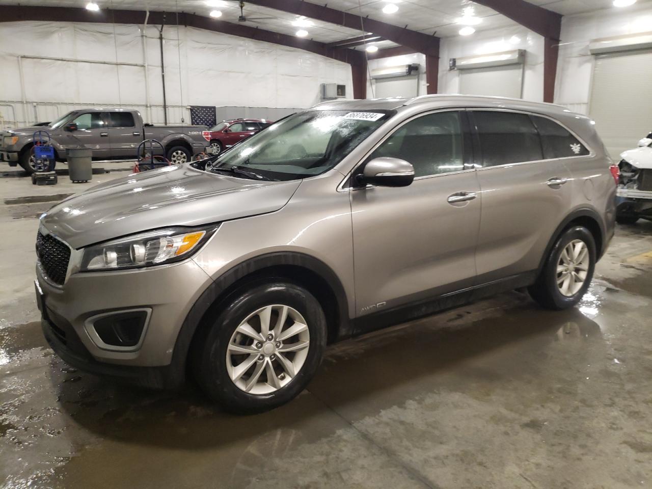 KIA SORENTO LX 2016