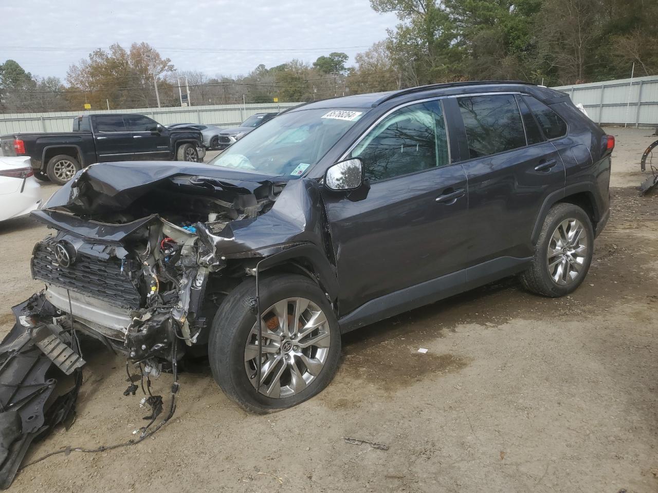 TOYOTA RAV4 XLE P 2021