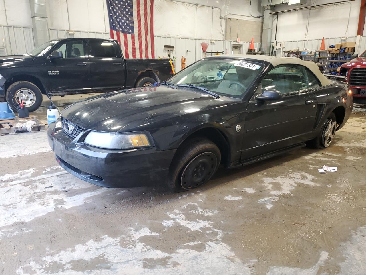 FORD MUSTANG 2004