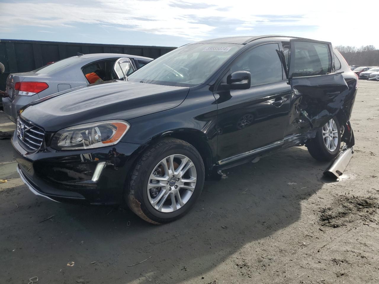 VOLVO XC60 T5 2015