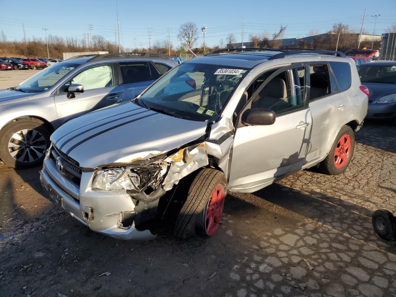 TOYOTA RAV4 2011
