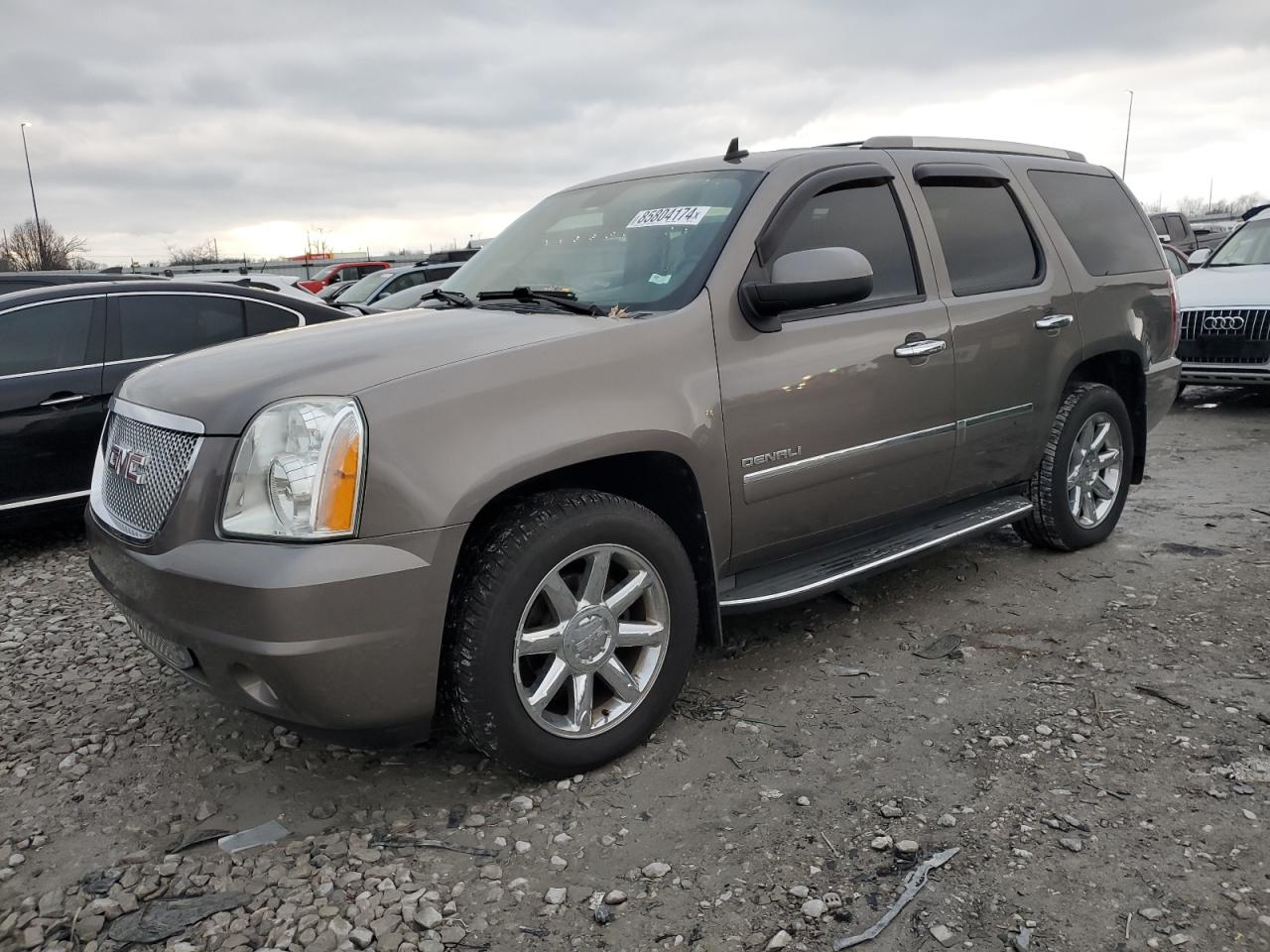 GMC YUKON DENA 2011