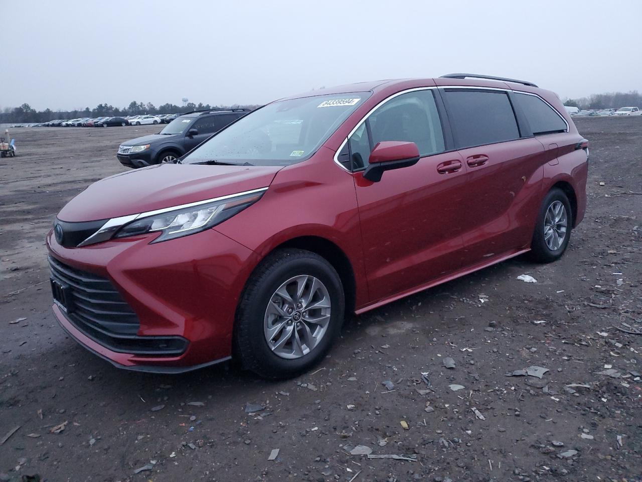TOYOTA SIENNA LE 2022