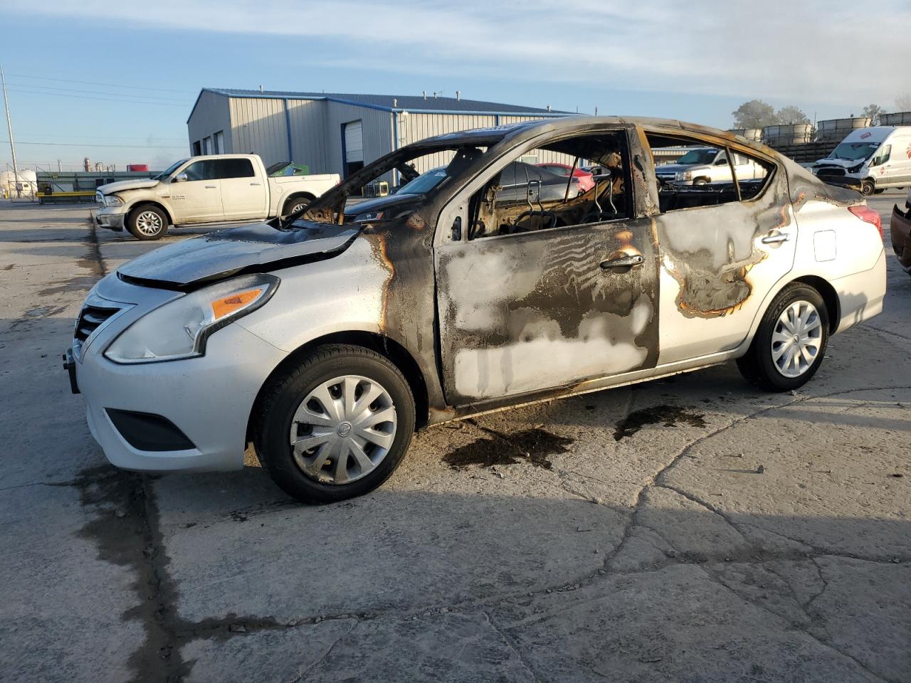 NISSAN VERSA S 2019