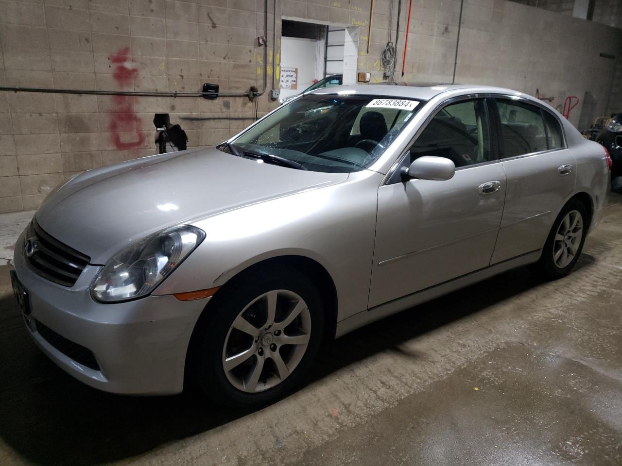 INFINITI G35 2005