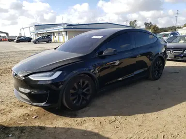 Tesla Model X 2022