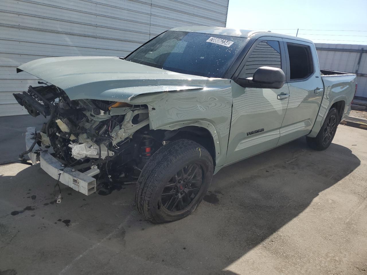 TOYOTA TUNDRA CRE 2024