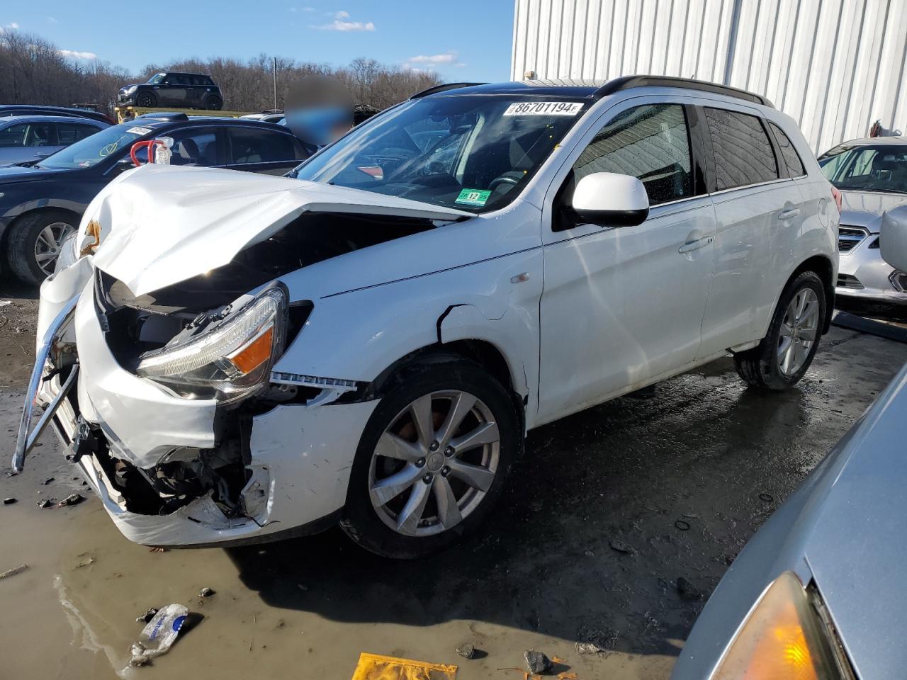 MITSUBISHI OUTLANDER 2014