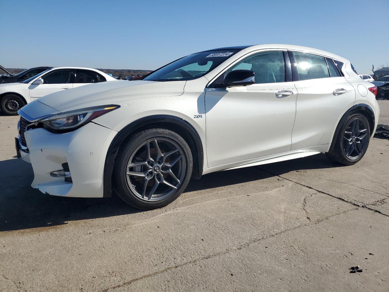 INFINITI QX30 BASE 2017