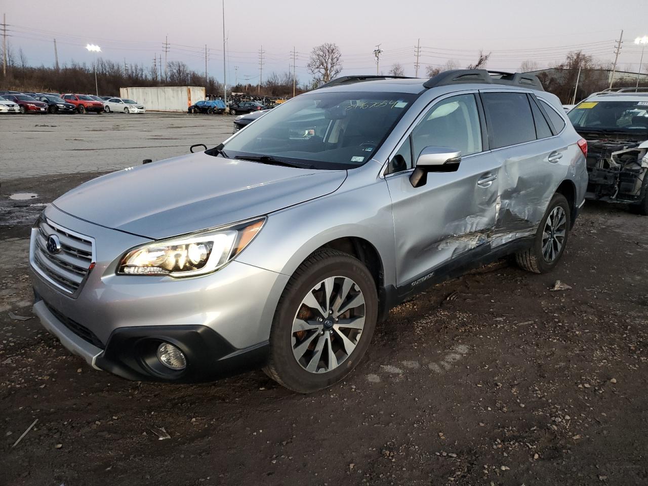SUBARU OUTBACK 2. 2016