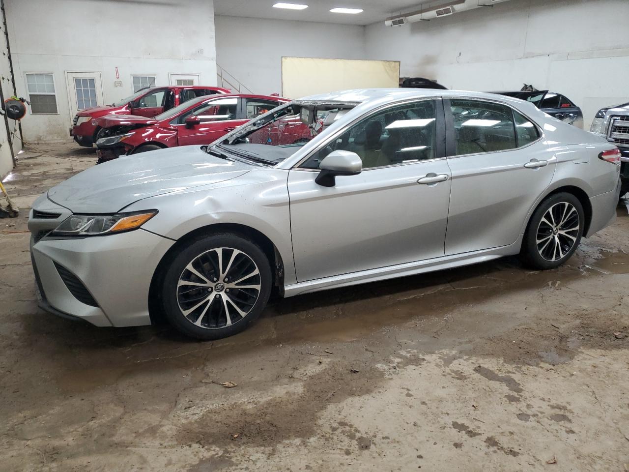 TOYOTA CAMRY SE 2020