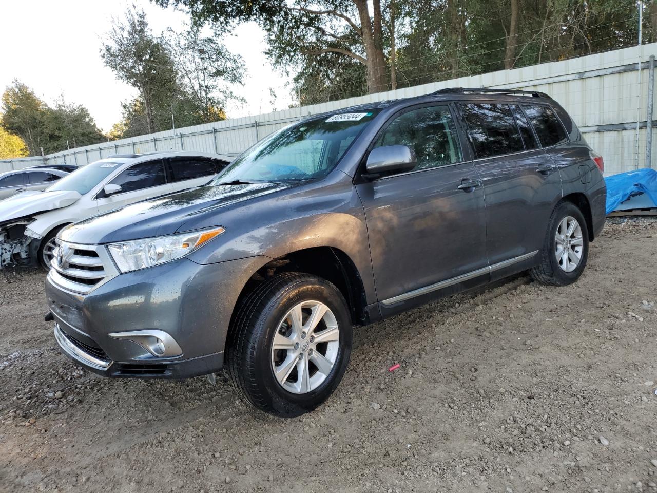 TOYOTA HIGHLANDER 2011