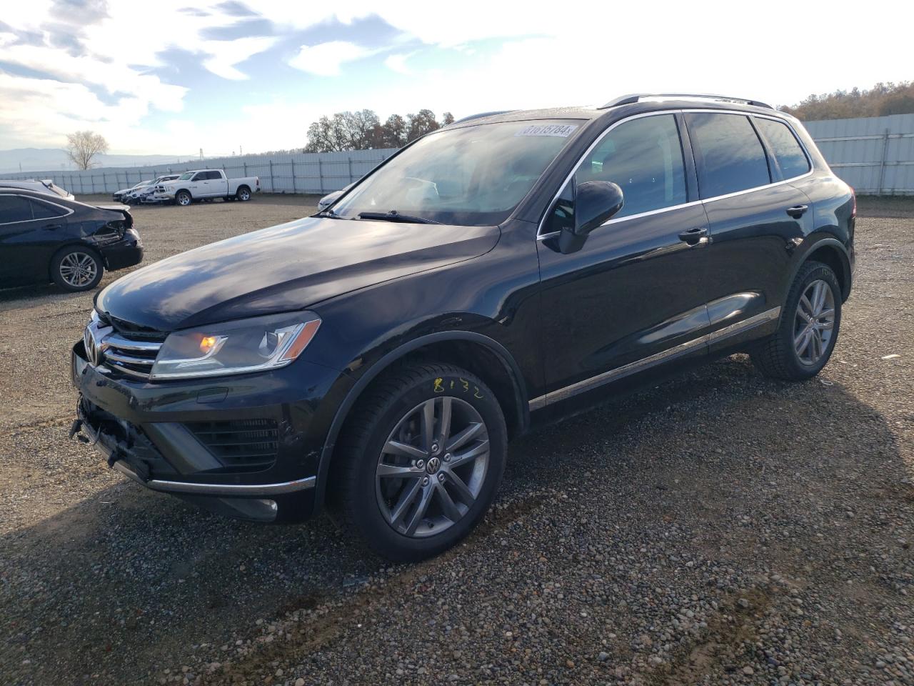 VOLKSWAGEN TOUAREG V6 2015
