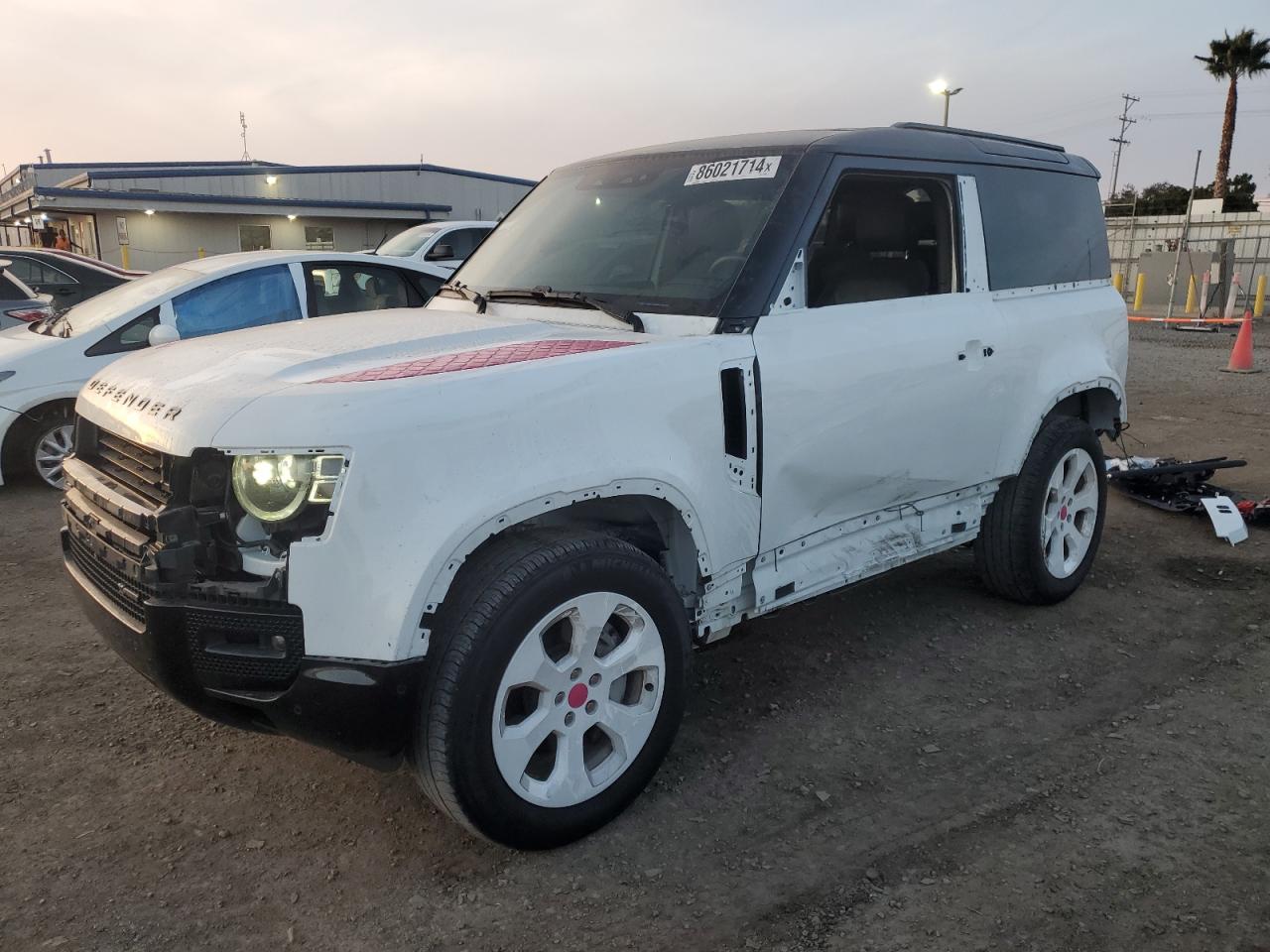LAND ROVER DEFENDER 9 2023