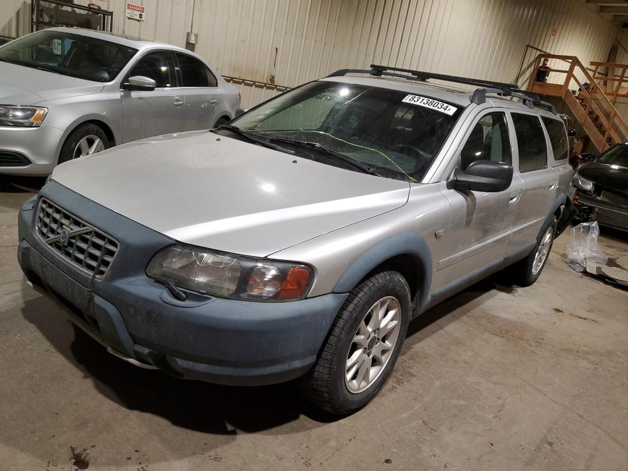 VOLVO XC70 2004