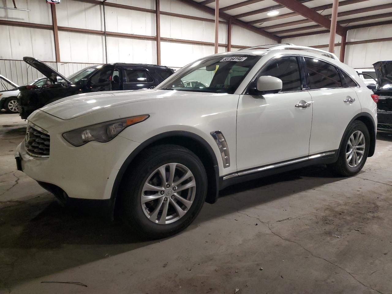 INFINITI FX35 2011
