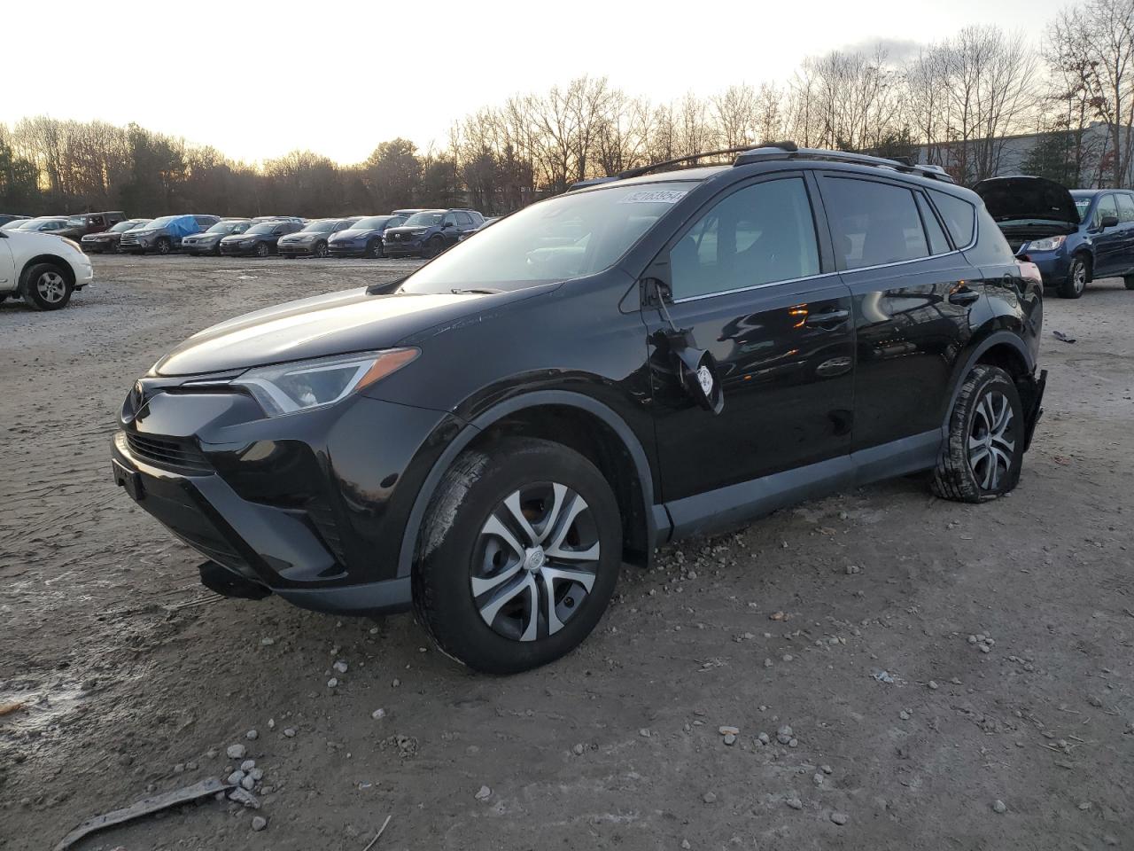 TOYOTA RAV4 LE 2017