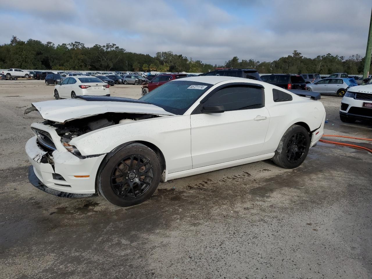 FORD MUSTANG 2013