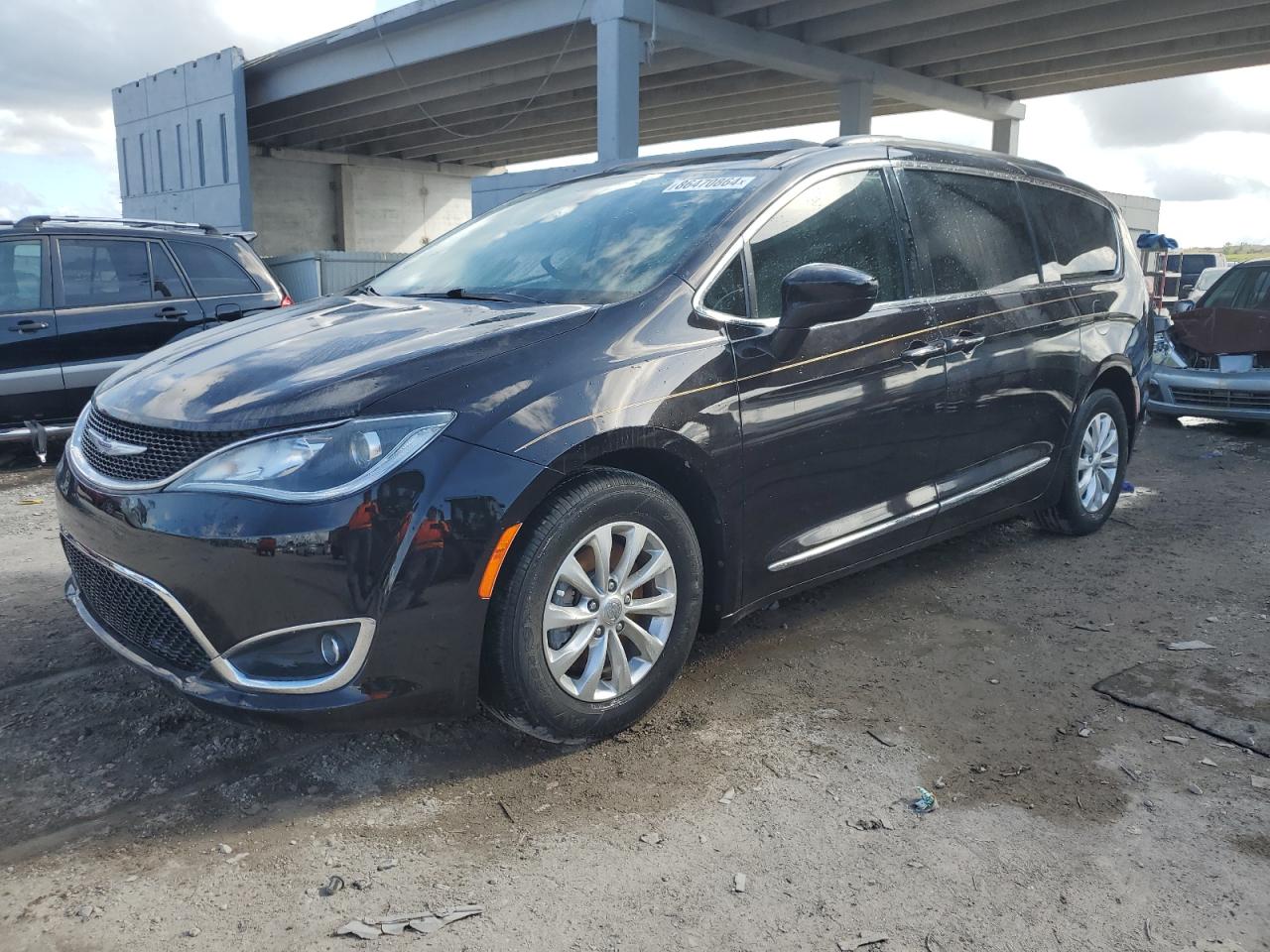 CHRYSLER PACIFICA T 2017