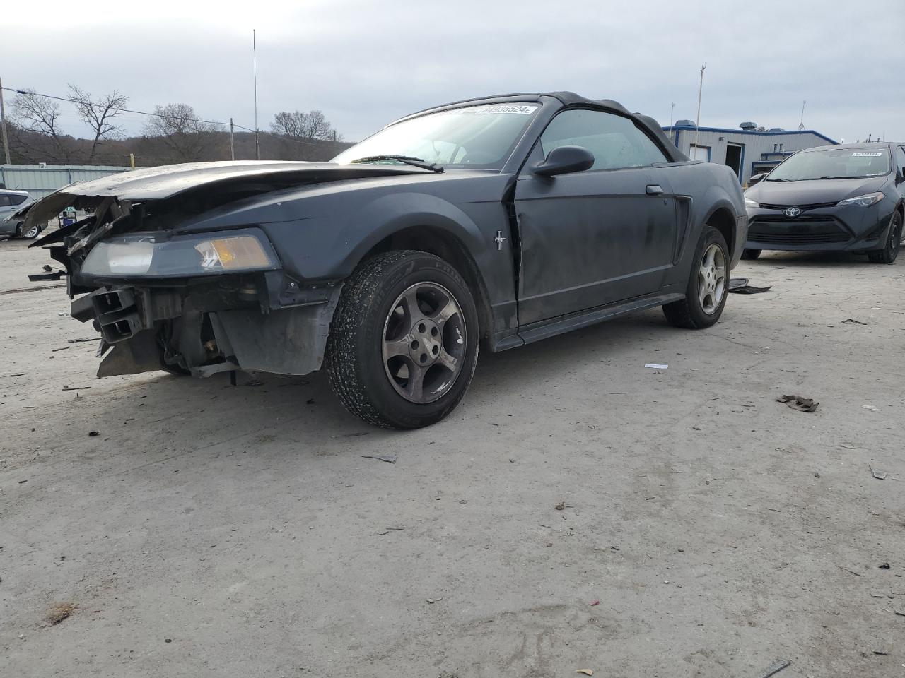 FORD MUSTANG 2001