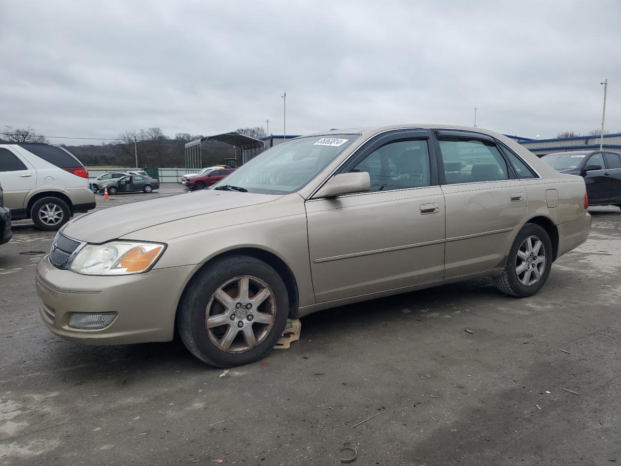 TOYOTA AVALON XL 2000