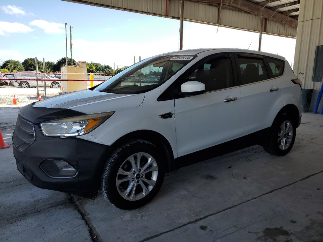 FORD ESCAPE SE 2017