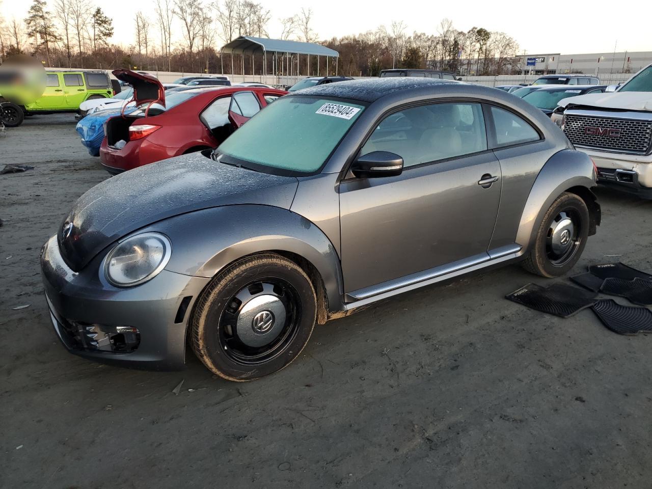 VOLKSWAGEN BEETLE 2013