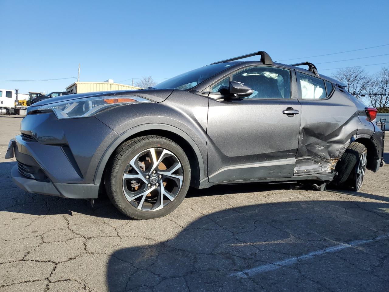 TOYOTA C-HR XLE 2019
