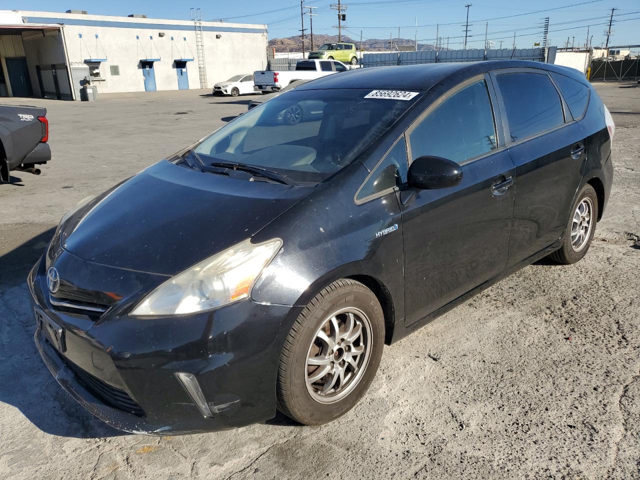 TOYOTA PRIUS V 2012