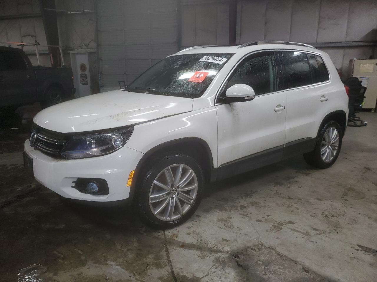 VOLKSWAGEN TIGUAN S 2012