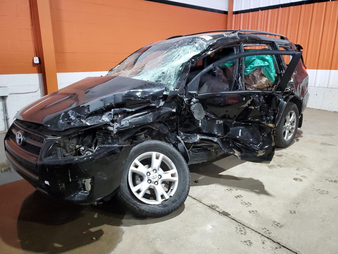 TOYOTA RAV4 2012