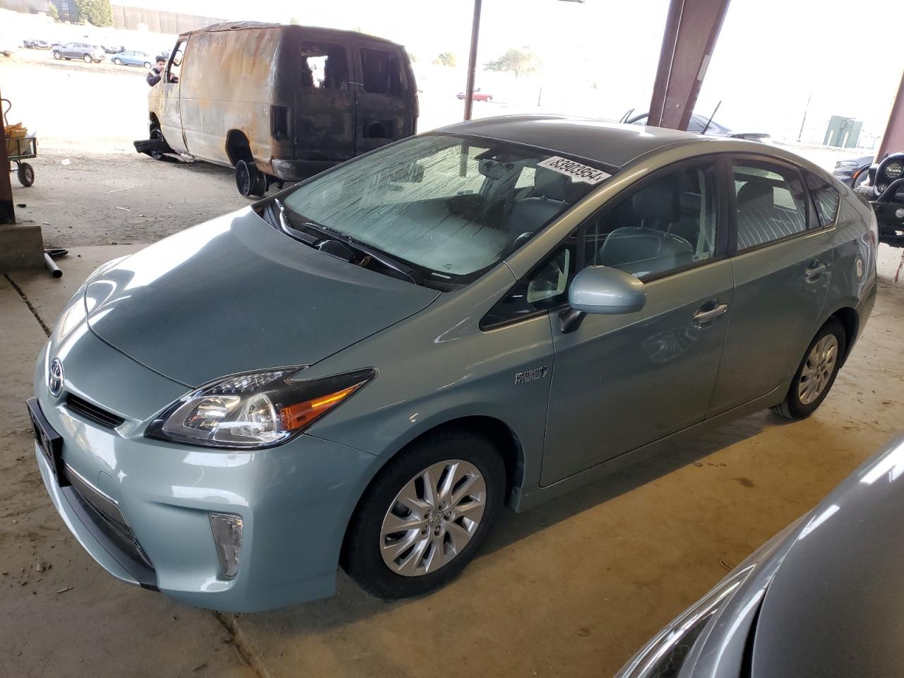 TOYOTA PRIUS PLUG 2015