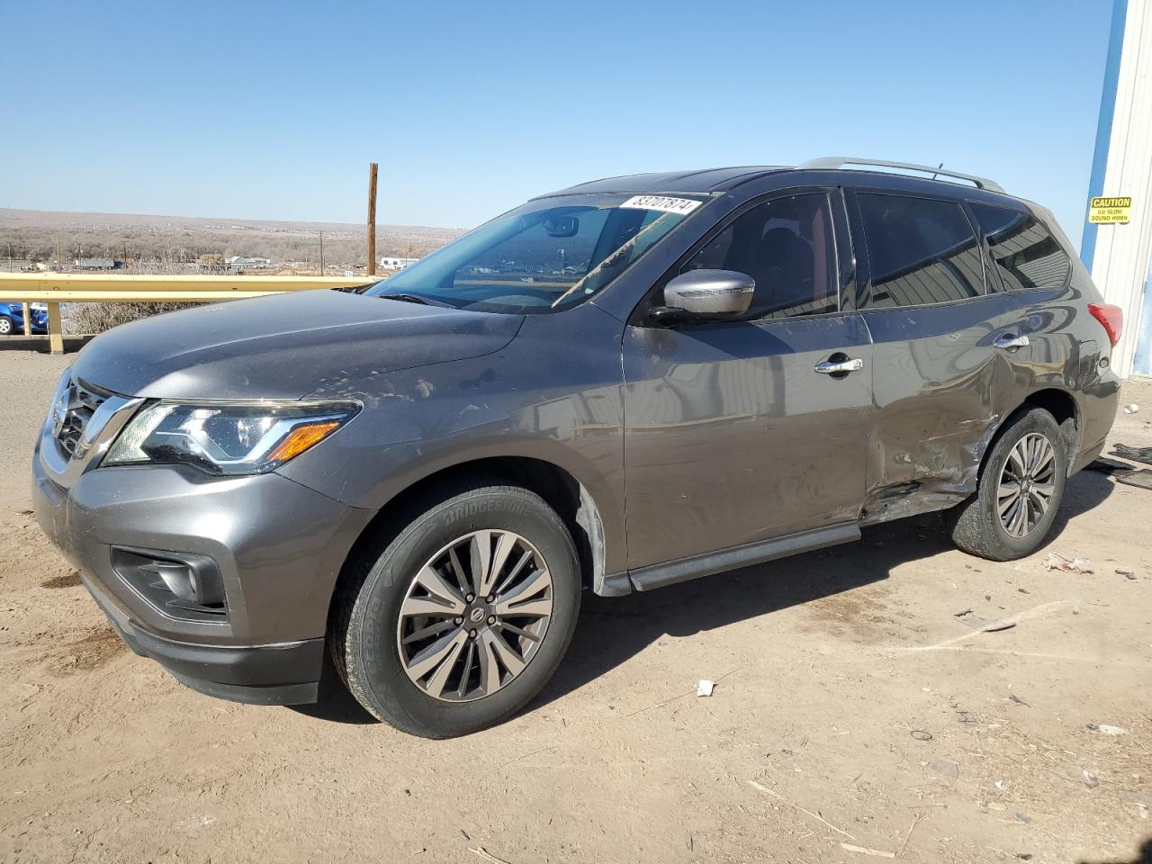 NISSAN PATHFINDER 2017