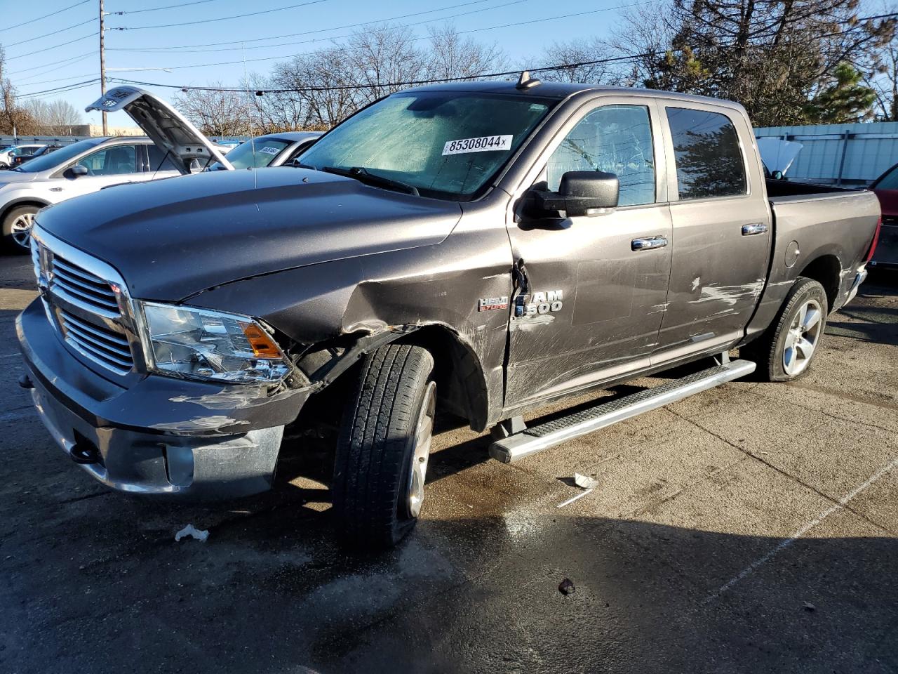 RAM 1500 SLT 2015