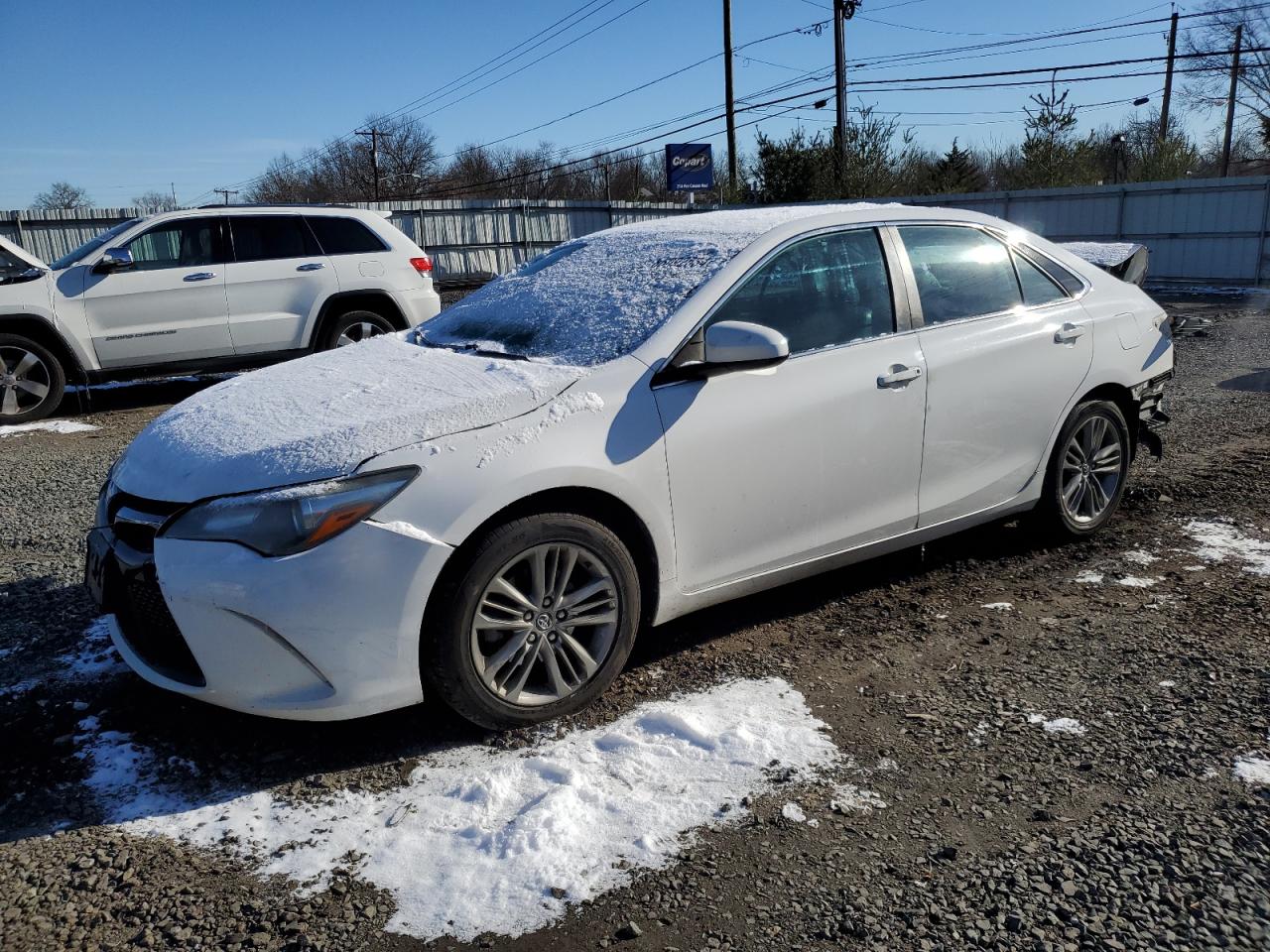TOYOTA CAMRY LE 2016