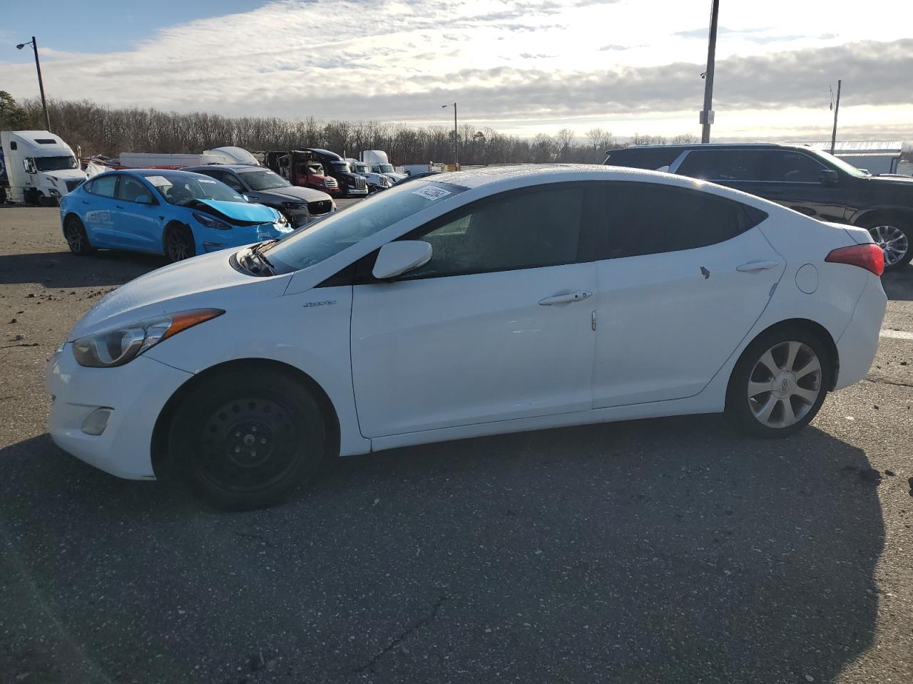 HYUNDAI ELANTRA GL 2012