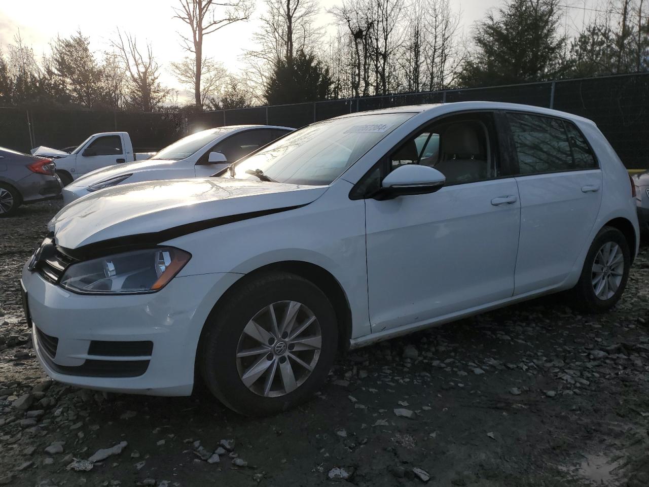 VOLKSWAGEN GOLF 2015