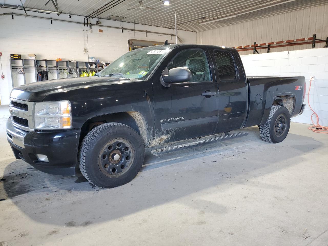 CHEVROLET SILVERADO 2011