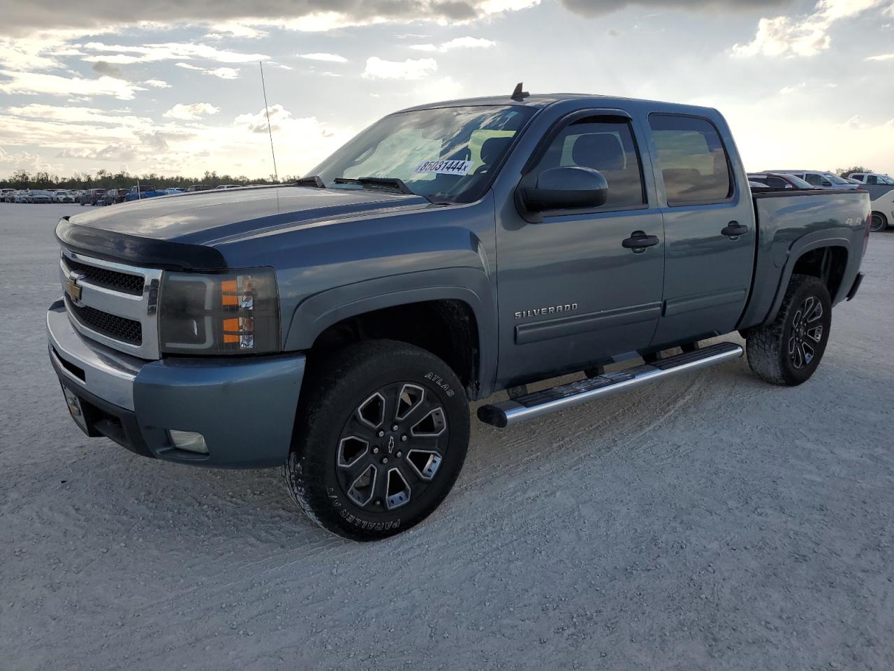 CHEVROLET SILVERADO 2011