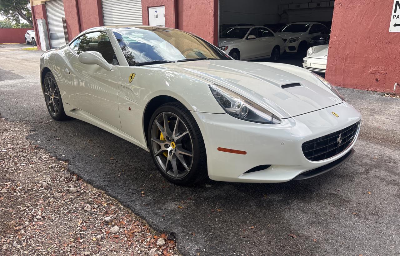 FERRARI CALIFORNIA 2012