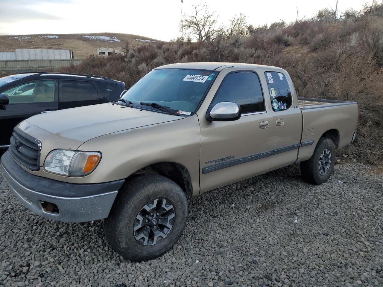 TOYOTA TUNDRA ACC 2001