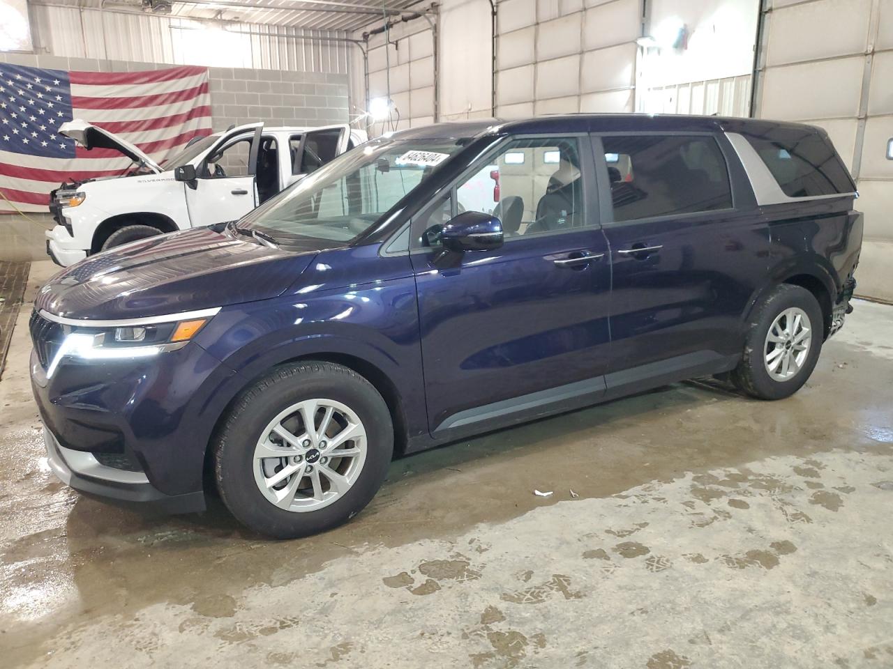 KIA CARNIVAL L 2024