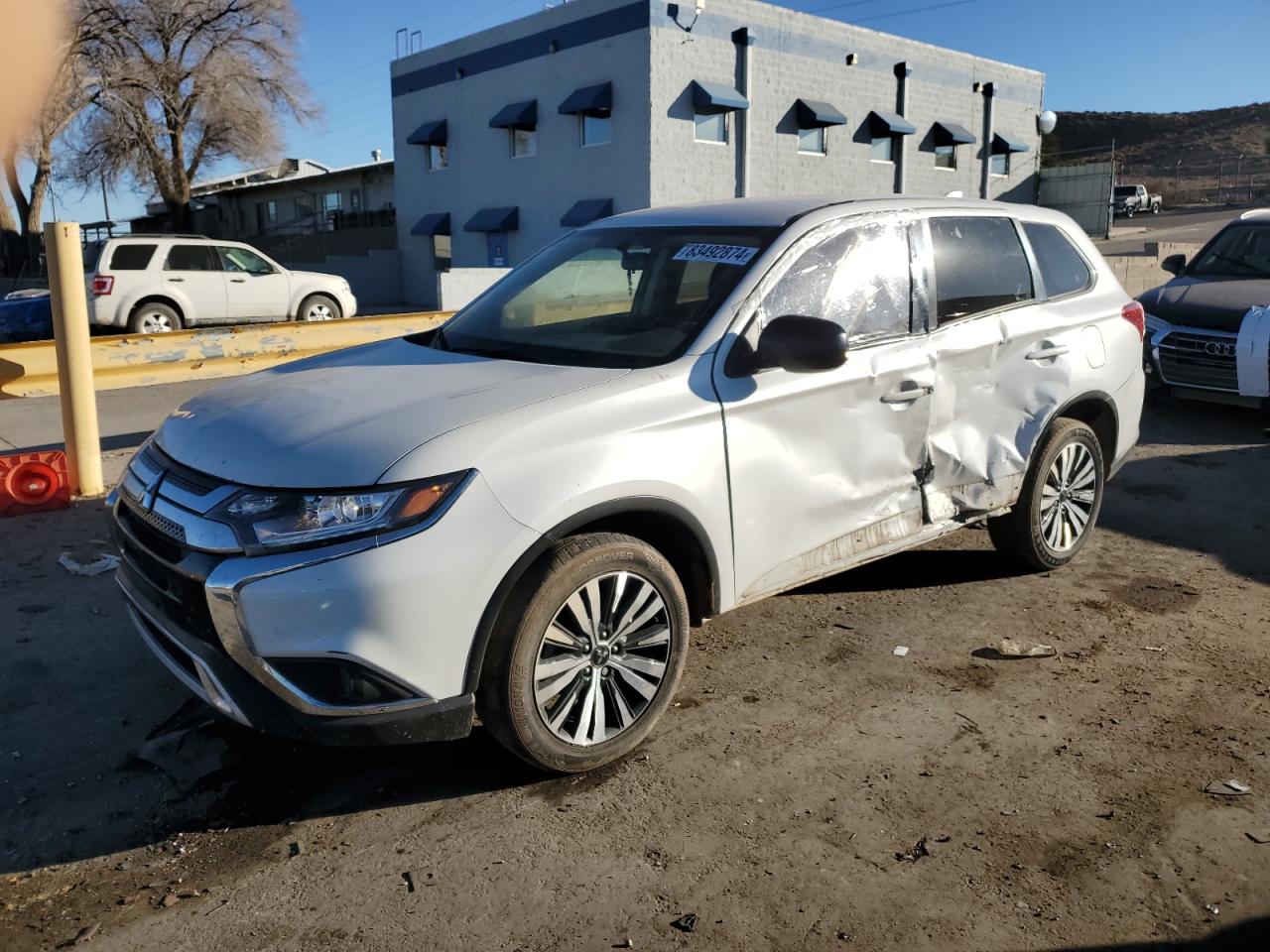 MITSUBISHI OUTLANDER 2020