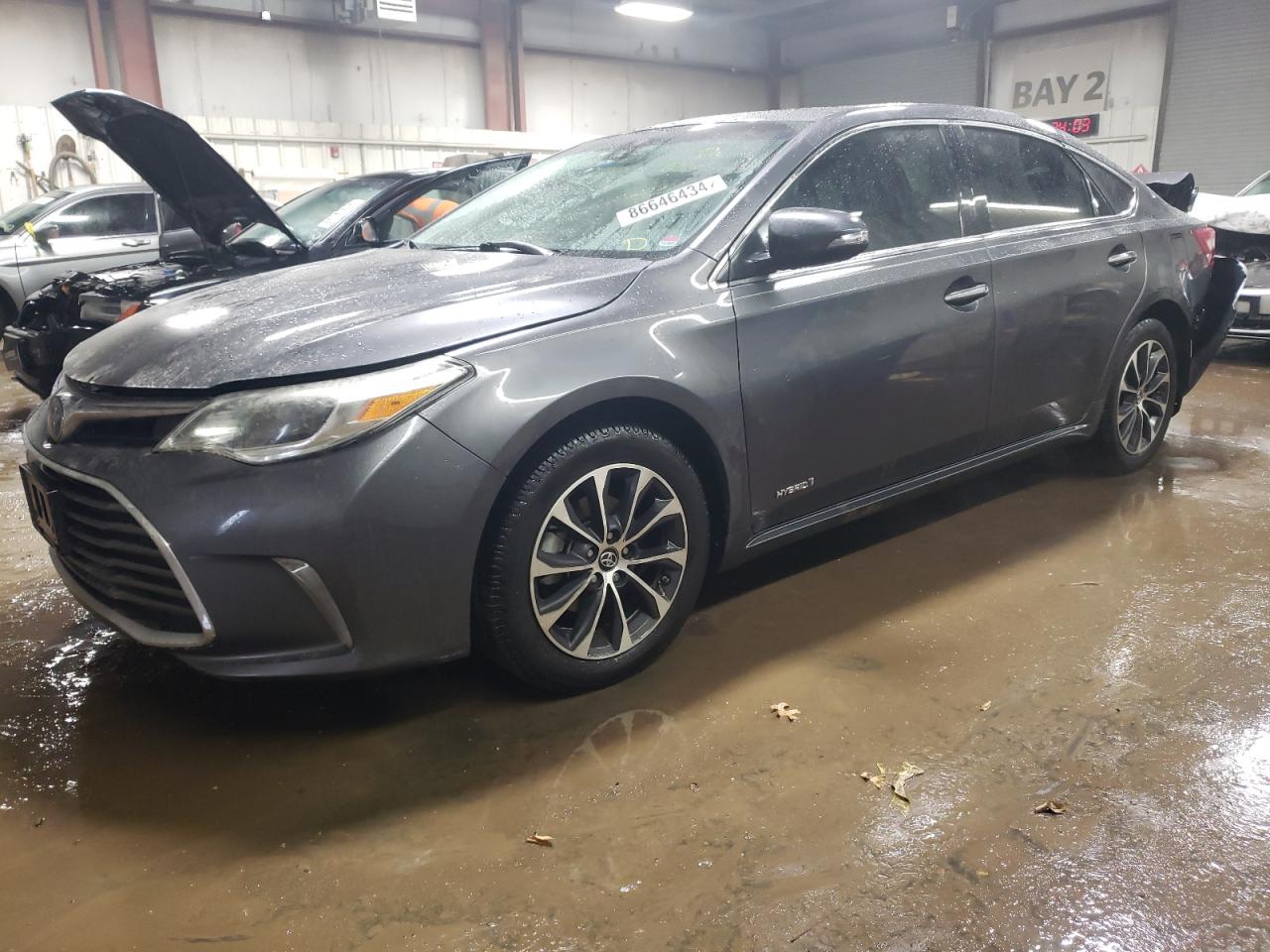 TOYOTA AVALON HYB 2018