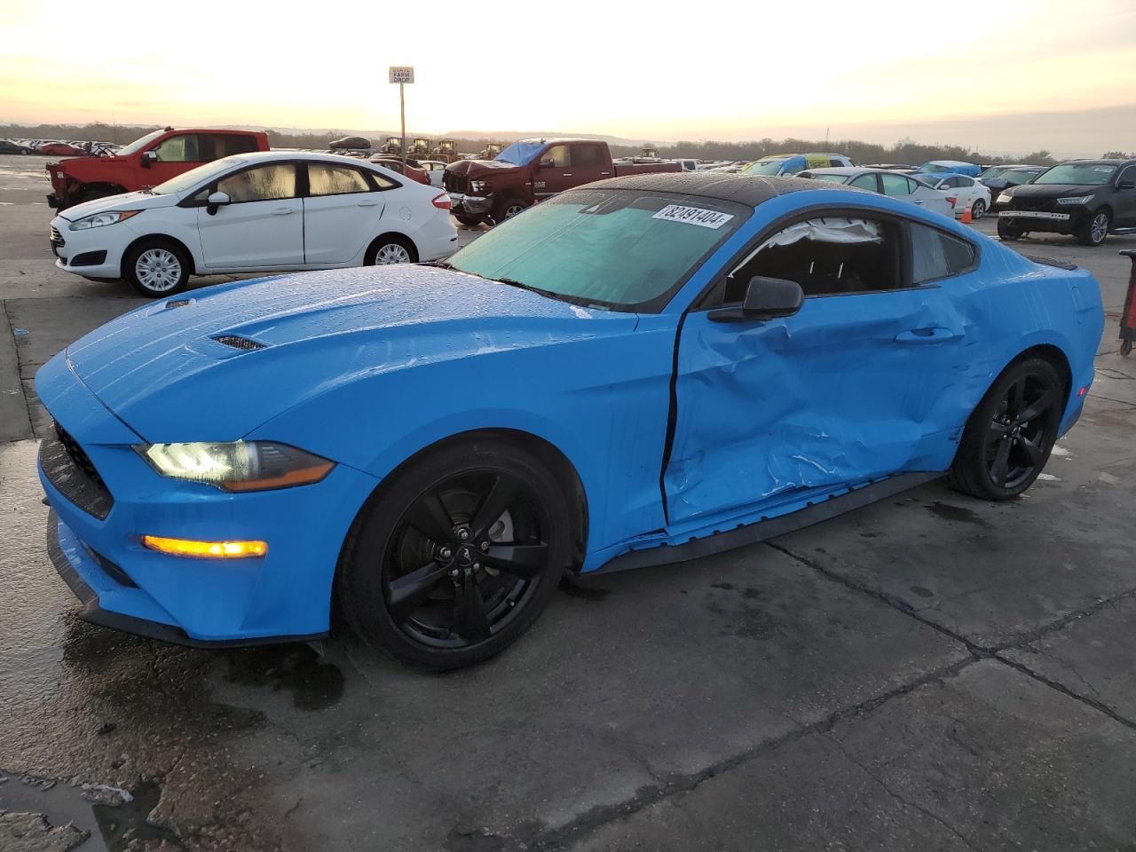 FORD MUSTANG 2022