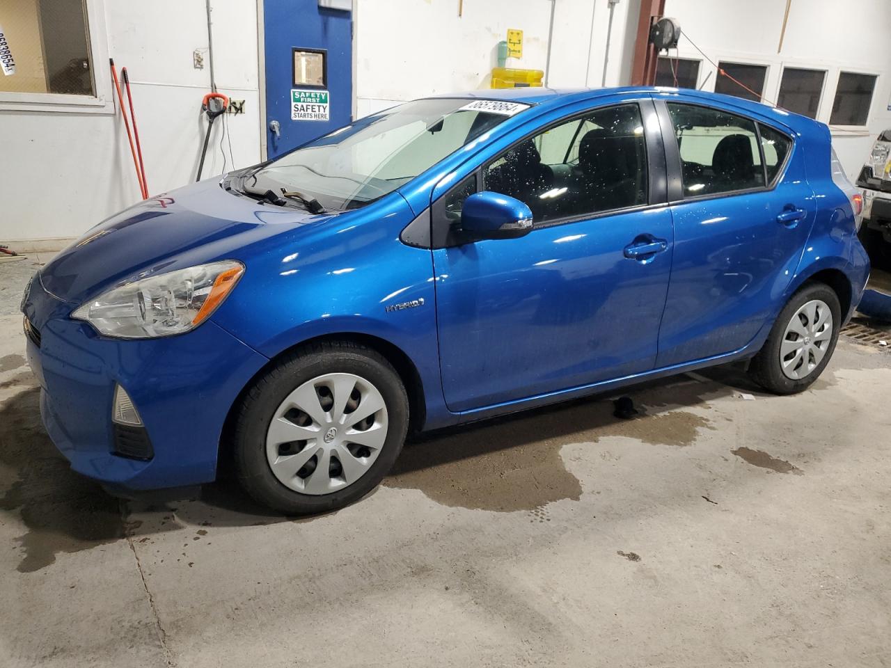 TOYOTA PRIUS C 2013