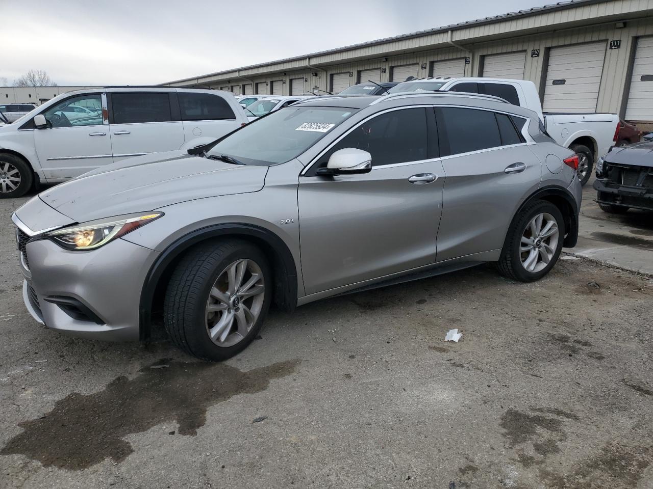 INFINITI QX30 BASE 2018