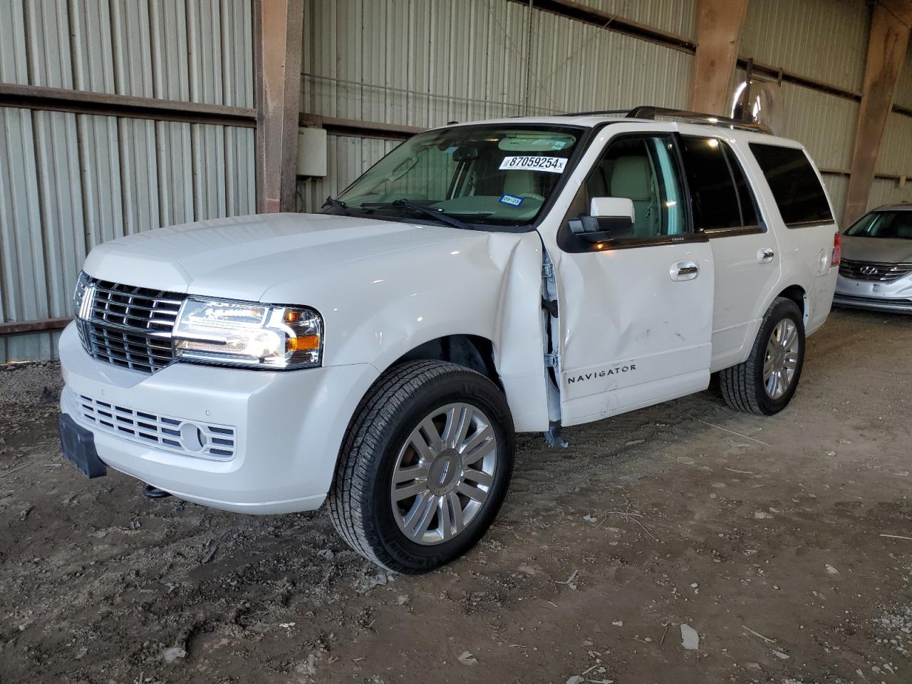 LINCOLN NAVIGATOR 2014