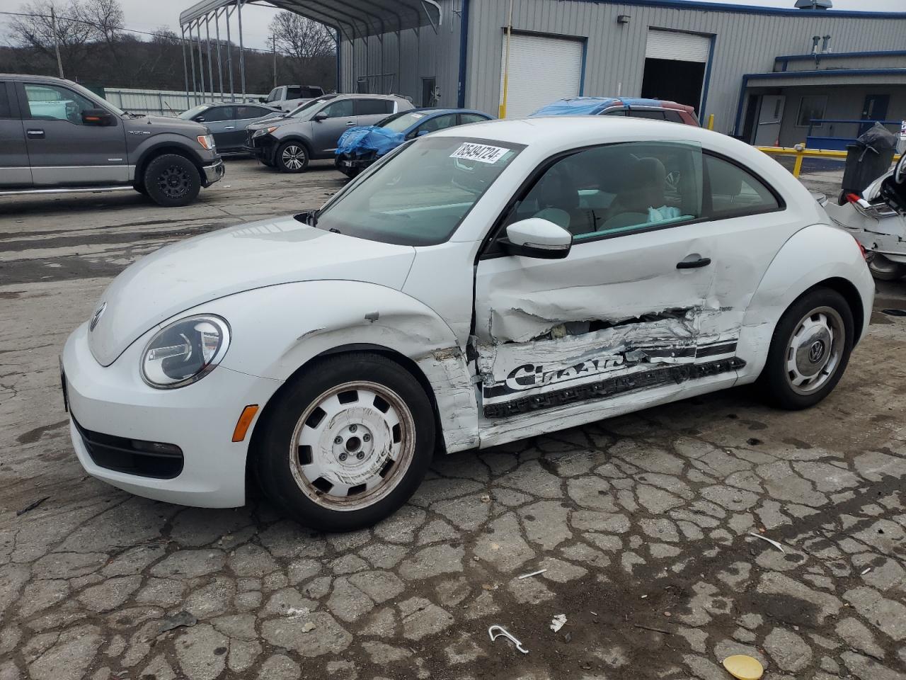 VOLKSWAGEN BEETLE 1.8 2016