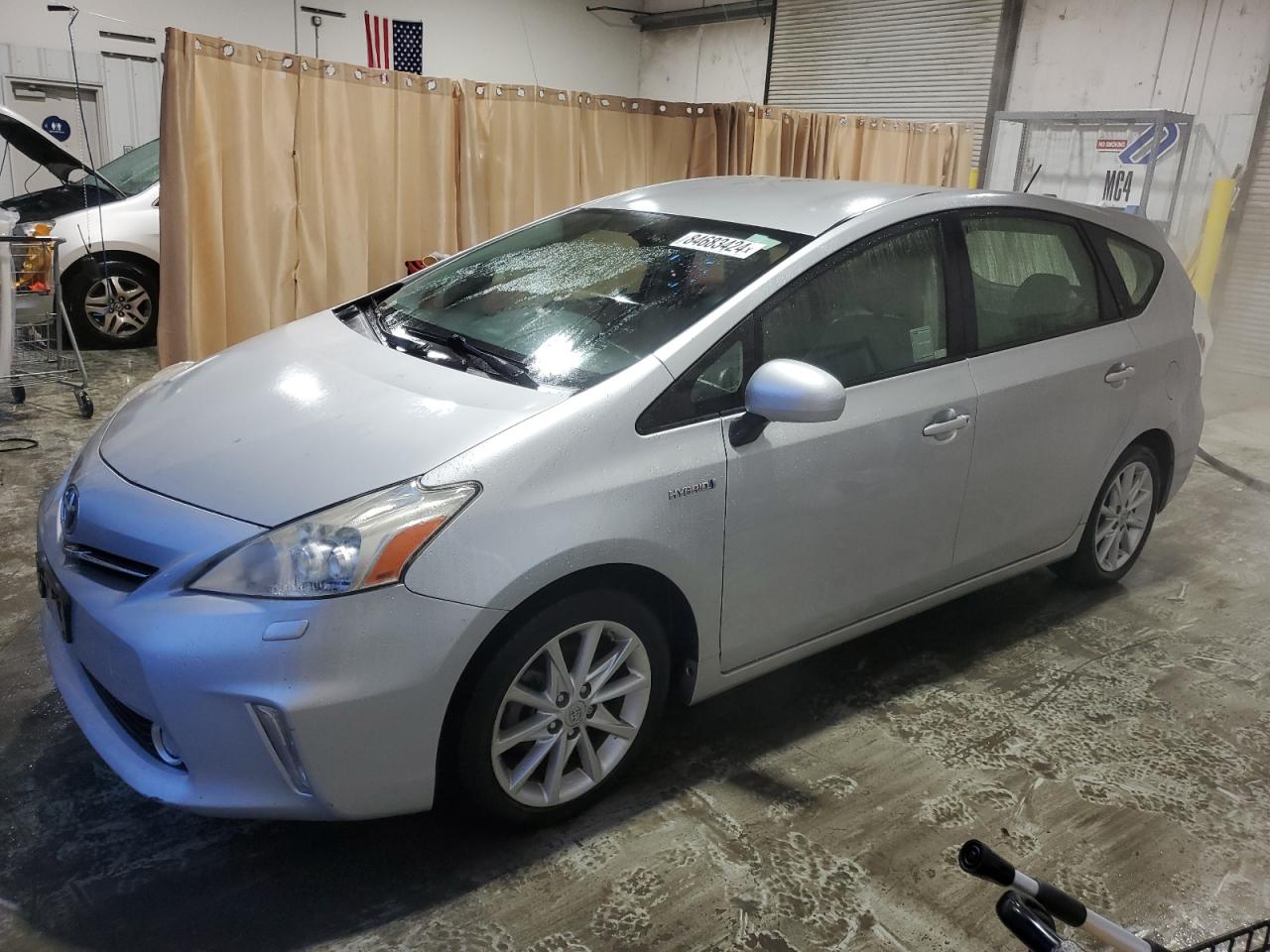 TOYOTA PRIUS V 2014